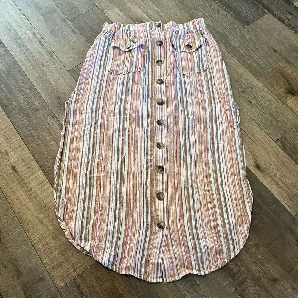 Urban Outfitters Linen
Blend Button Down Skirt Size M